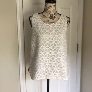 Chaus size M flower tank